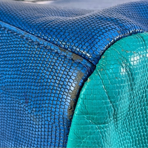 Marc by Marc Jacobs Blue/Green Lizard Stamped Leather Take Me Tote - Picture 16 of 16